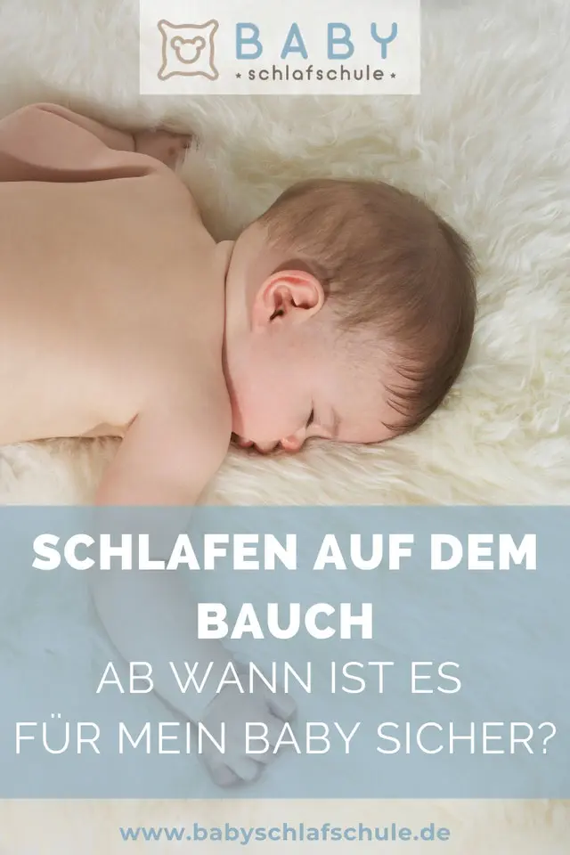 Baby schläft in Bauchlage
